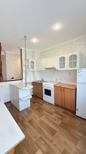 Залізняка (г. Хмельницкий, Озерна) - Продається квартира, 64000 $ - АФНУ